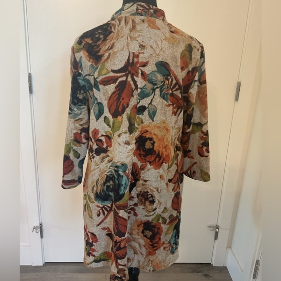 Laura’s Long Fall Floral Super Soft Open duster with side slits . . - Picture 2 of 6